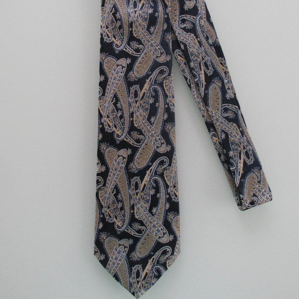 Burma Bibas Men's Multifold Silk Tie